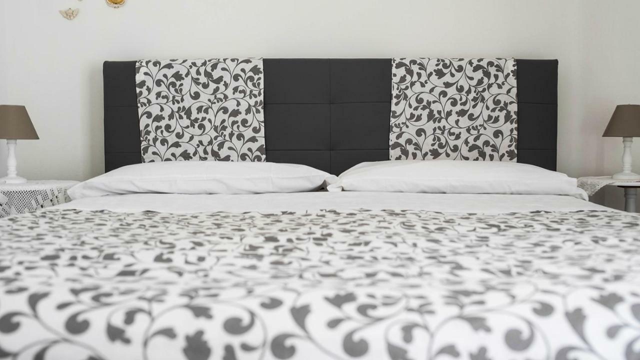 B&B Liola Patti Exteriör bild